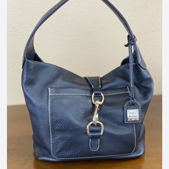Dooney & Bourke Black Leather Shoulder bag FREE wallet my choice - Picture 1 of 9